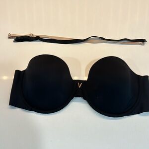 Victoria’s Secret multiway bra 38C great condition with exception to straps